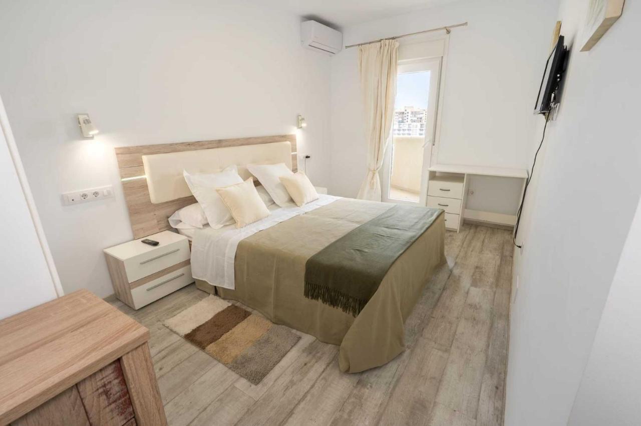 El Estudio De La Playa Benalbeach New 1bd, Piscinas, Playa Y Vistas Al Mar Ref504