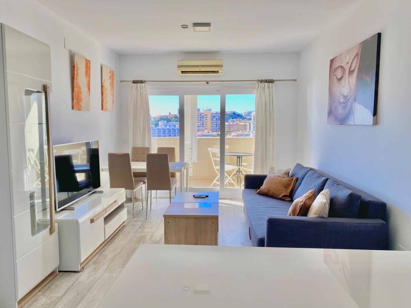 El Estudio De La Playa Benalbeach New 1bd, Piscinas, Playa Y Vistas Al Mar Ref504 *